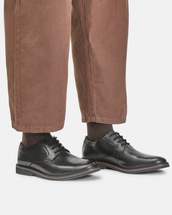 Atticus Ltlace Black