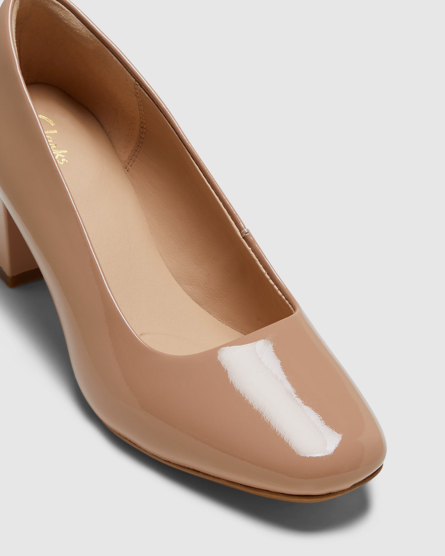 Sheer55 Court Praline Patent