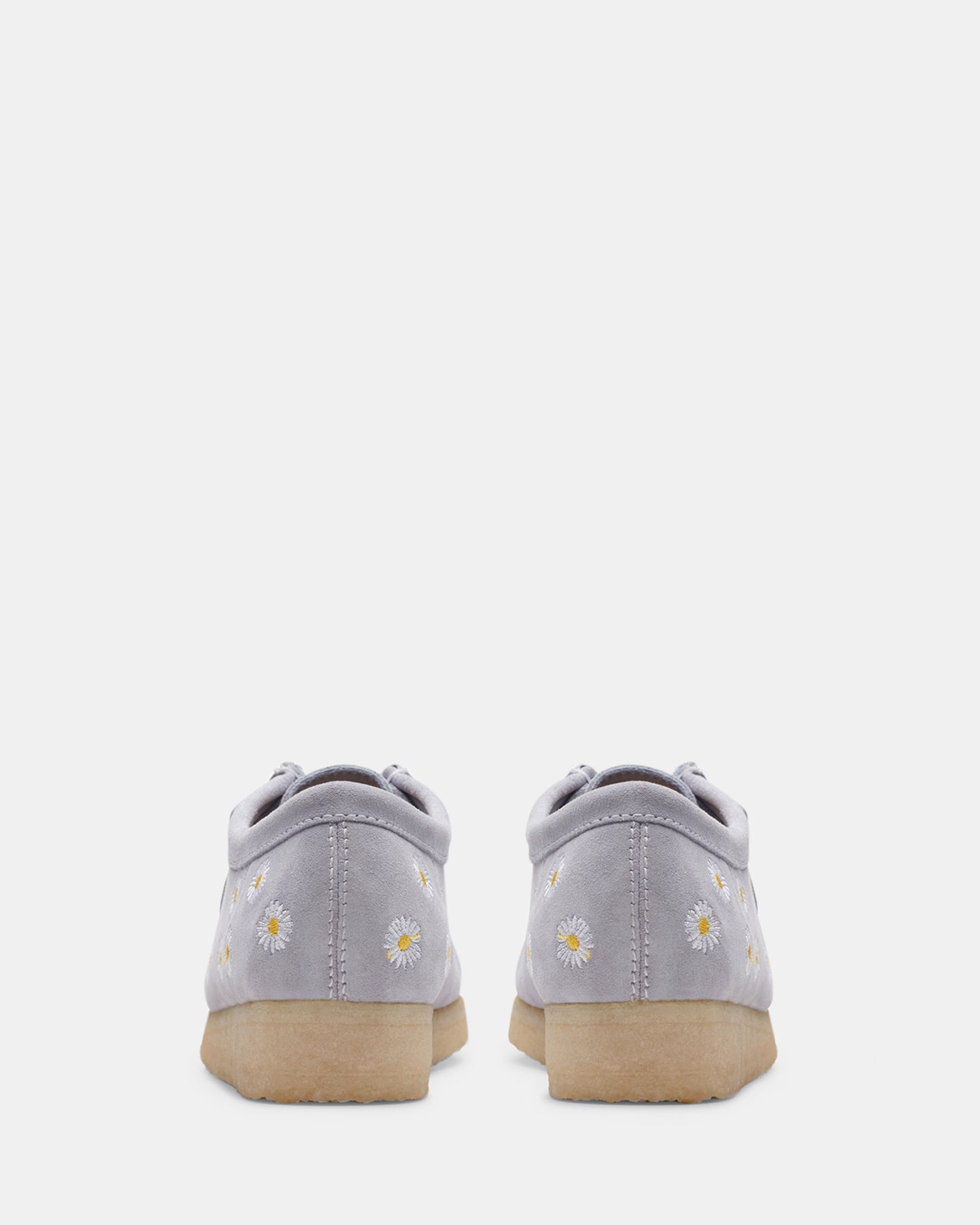 Wallabee. (W) Cloud Grey Emb