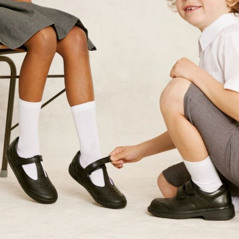 Finding the Perfect Fit School Shoes