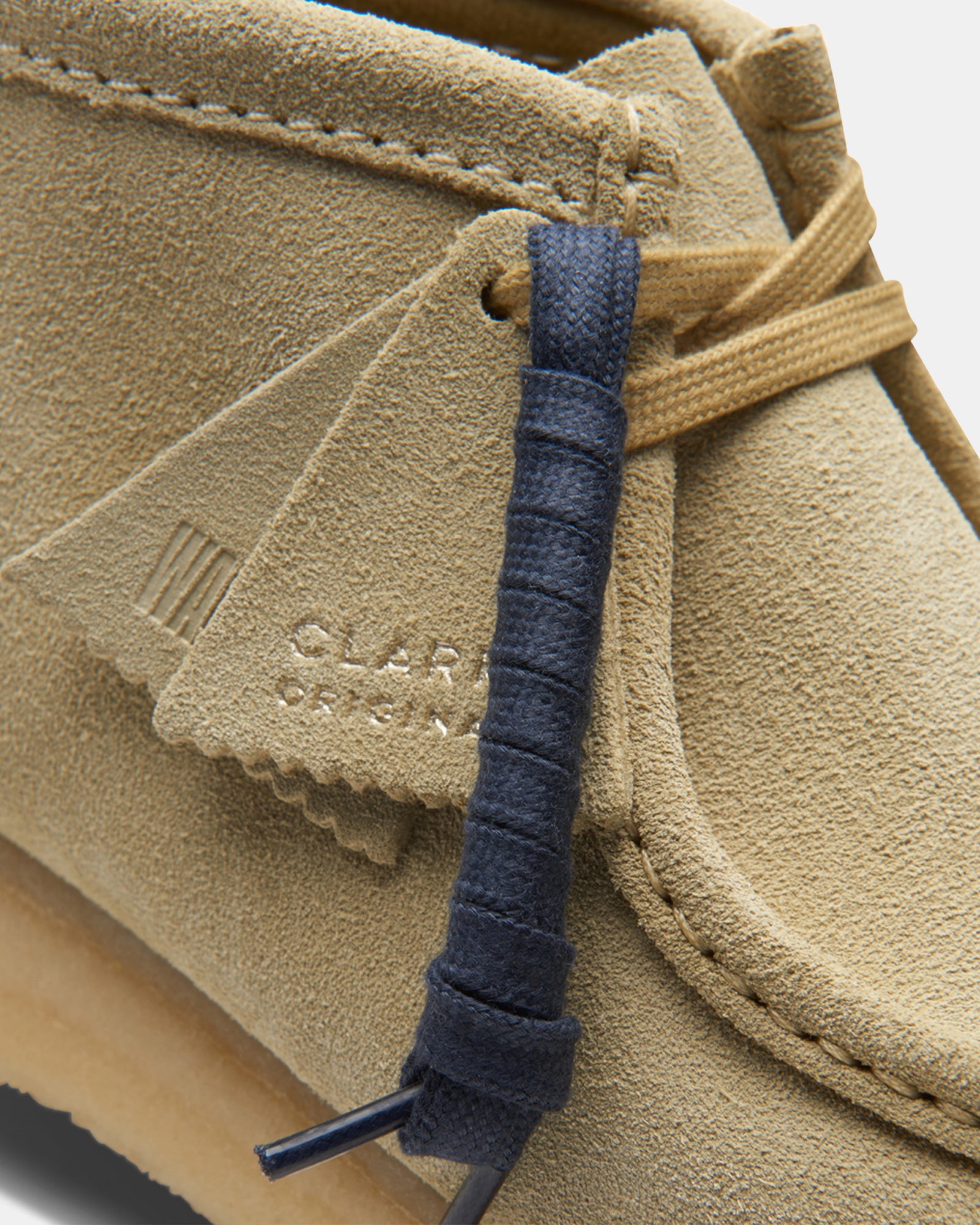 【安価】【Clarks】WALLABEE BOOT MAPLE SUEDE 靴