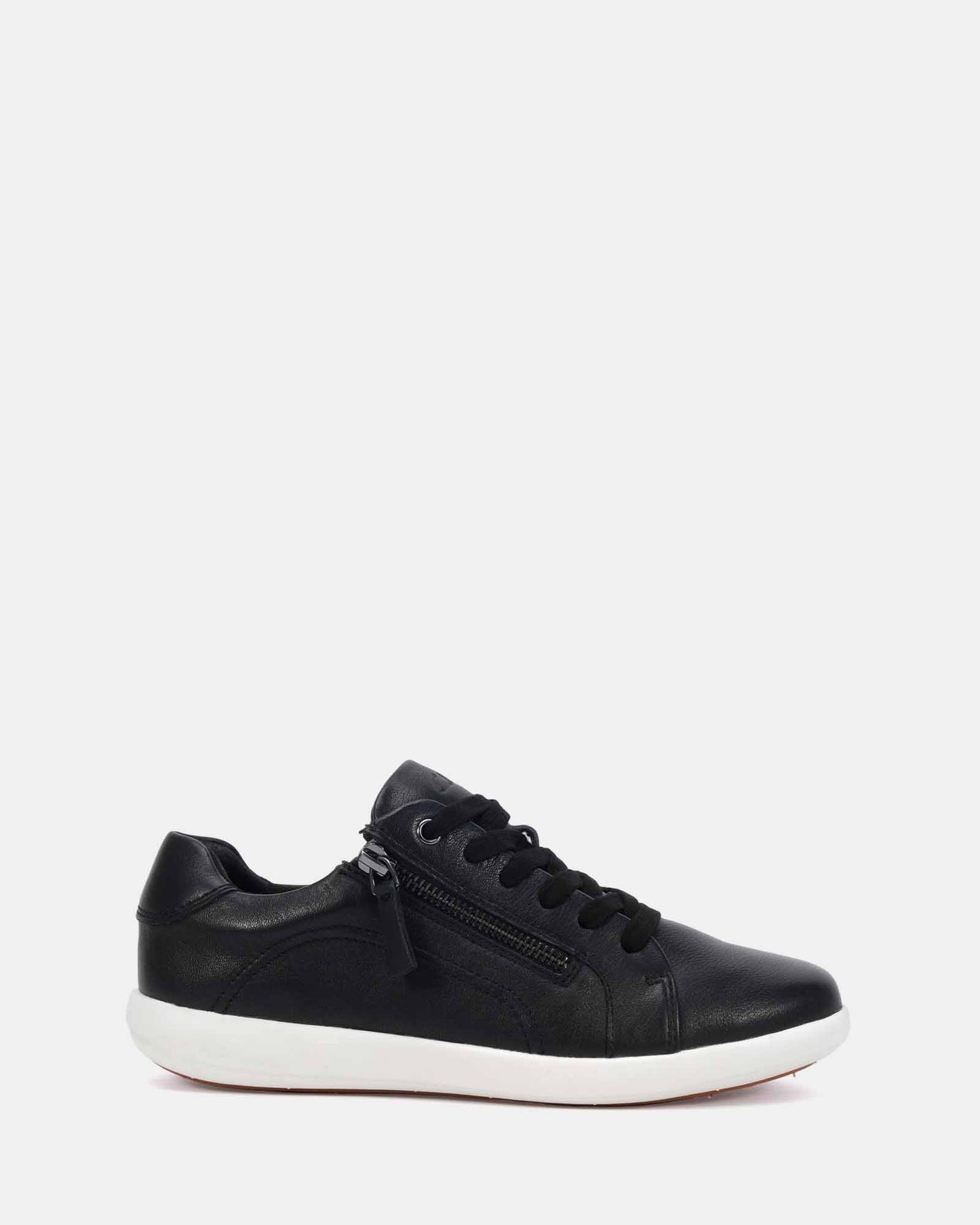 BURROW_Black_White_Sole_1