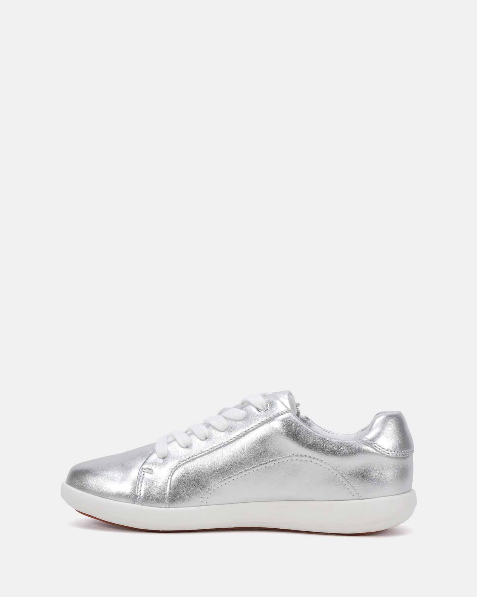 BURROW_Silver_White_Sole_4