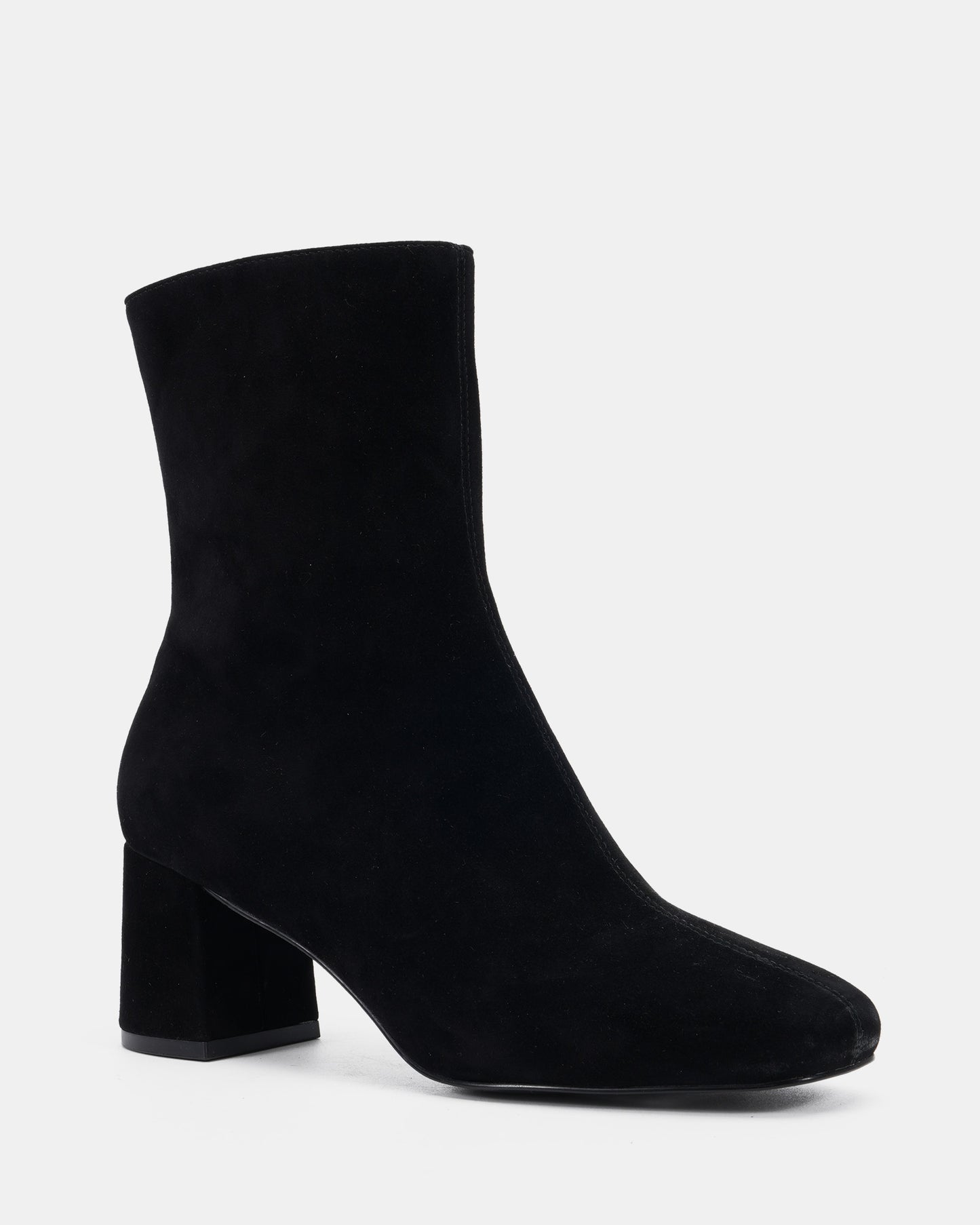 CLASH_Black_Suede_2