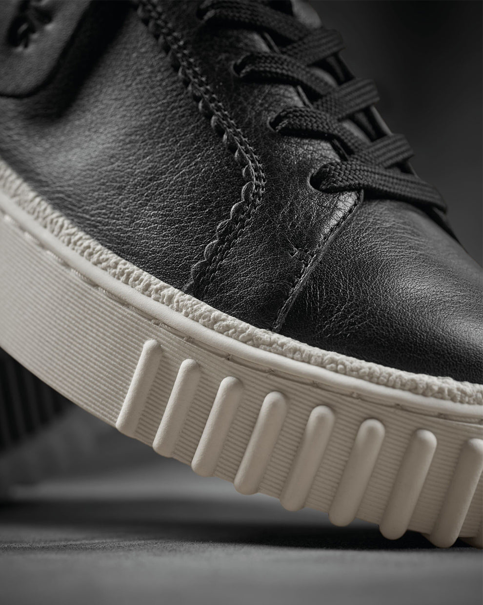 Mayhill-Walk-Blk-2