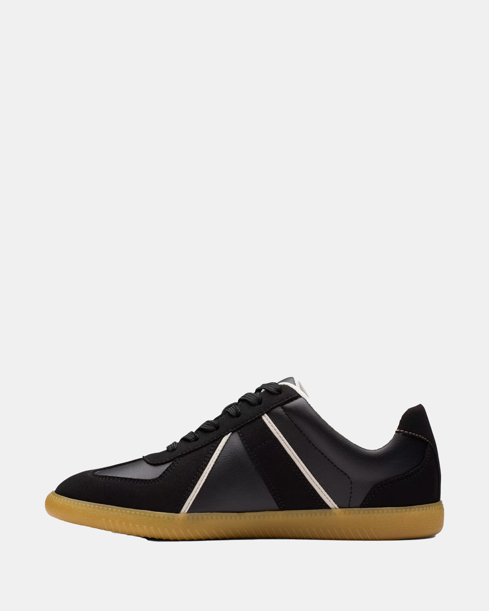 Nykole-Step-Black-2
