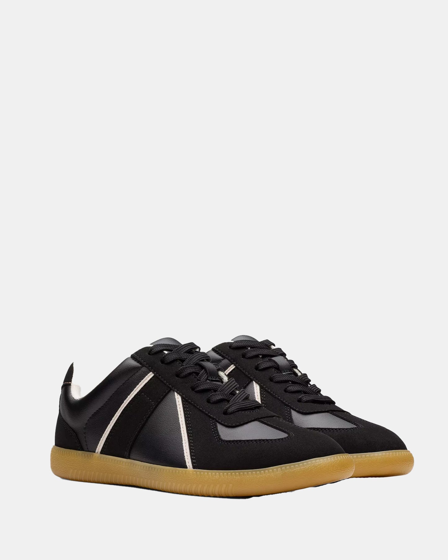 Nykole-Step-Black-4