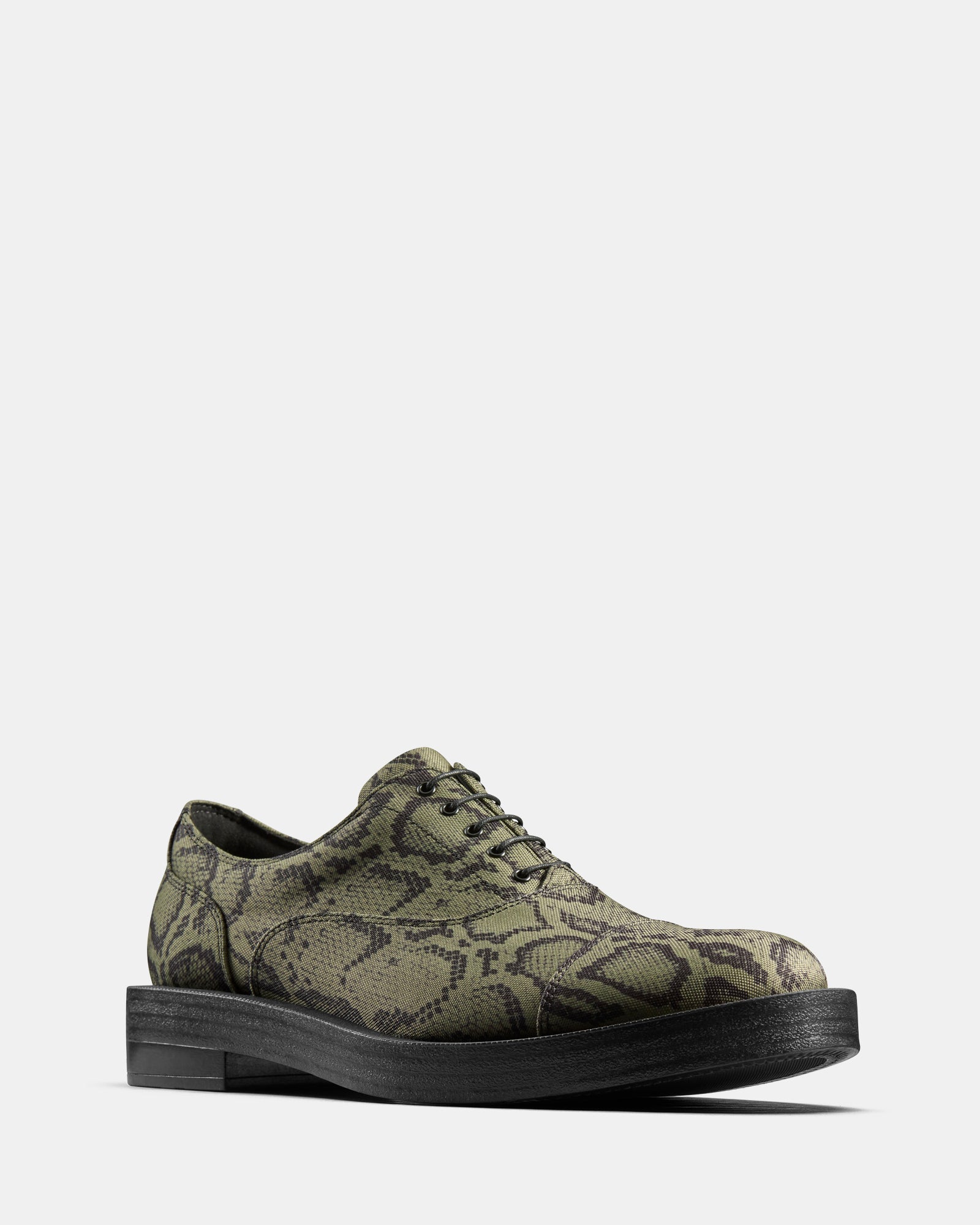 Clarks snakeskin outlet sneakers