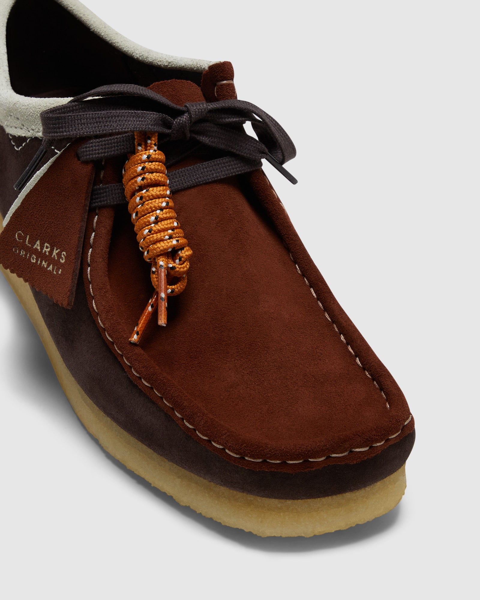 Tan wallabee outlet shoes